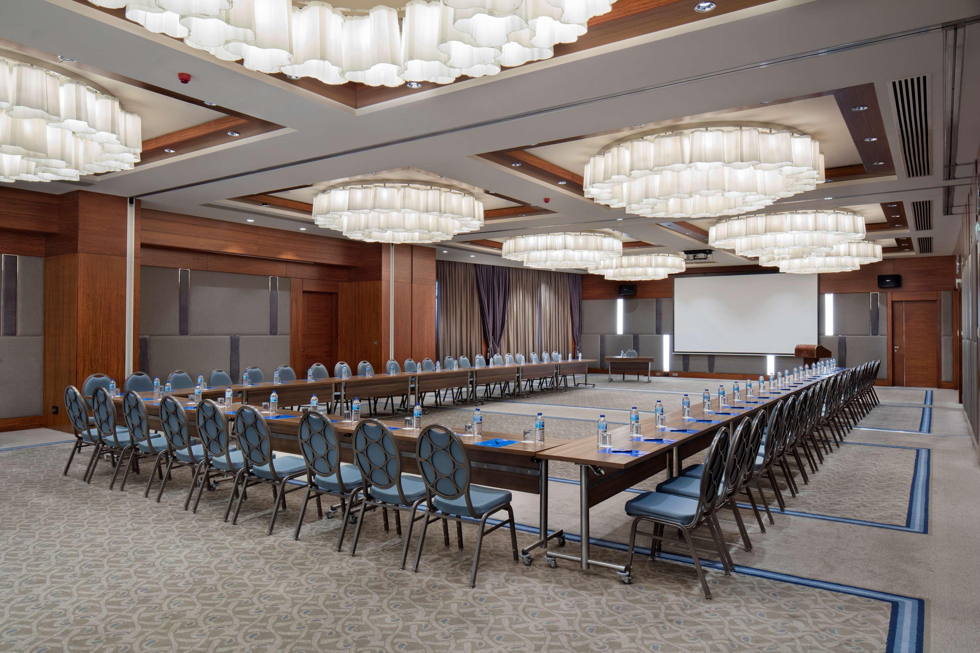 Hilton Bursa Convention Center & Spa Eksteriør billede