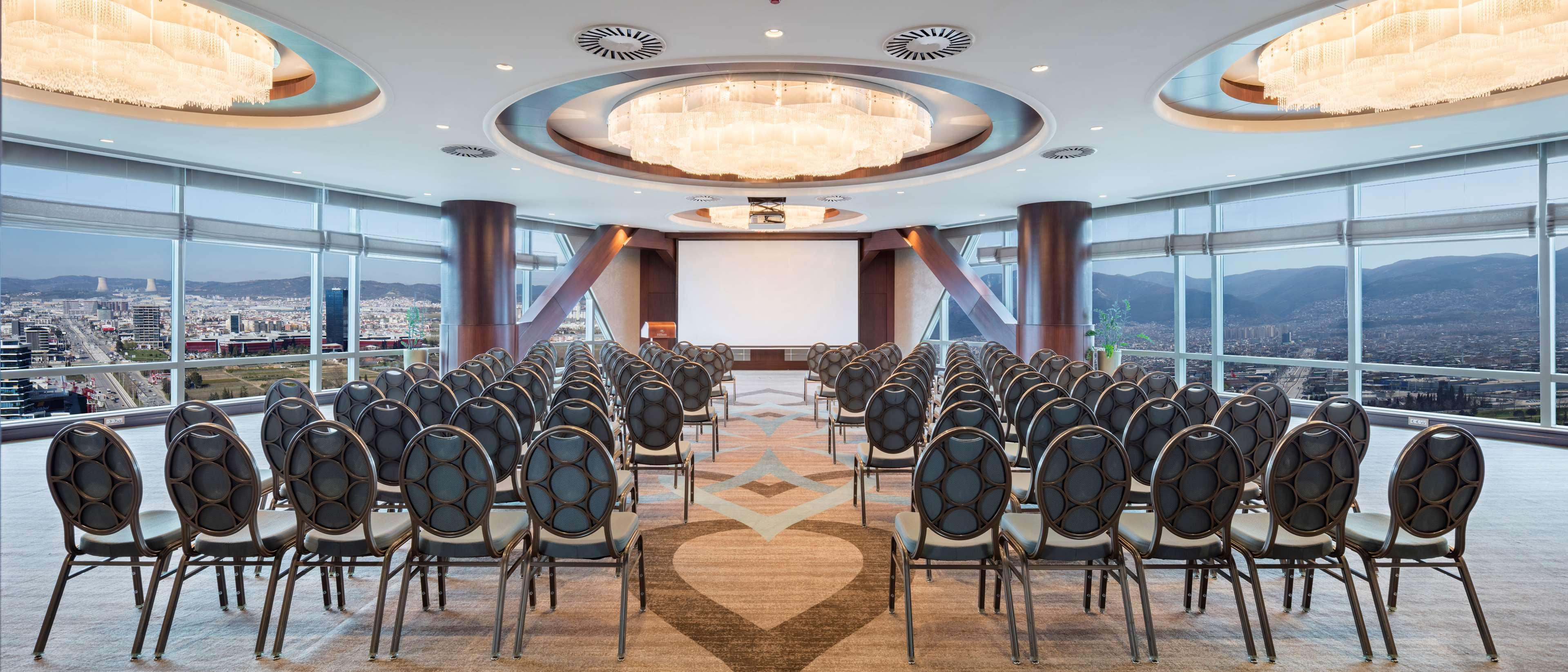 Hilton Bursa Convention Center & Spa Eksteriør billede