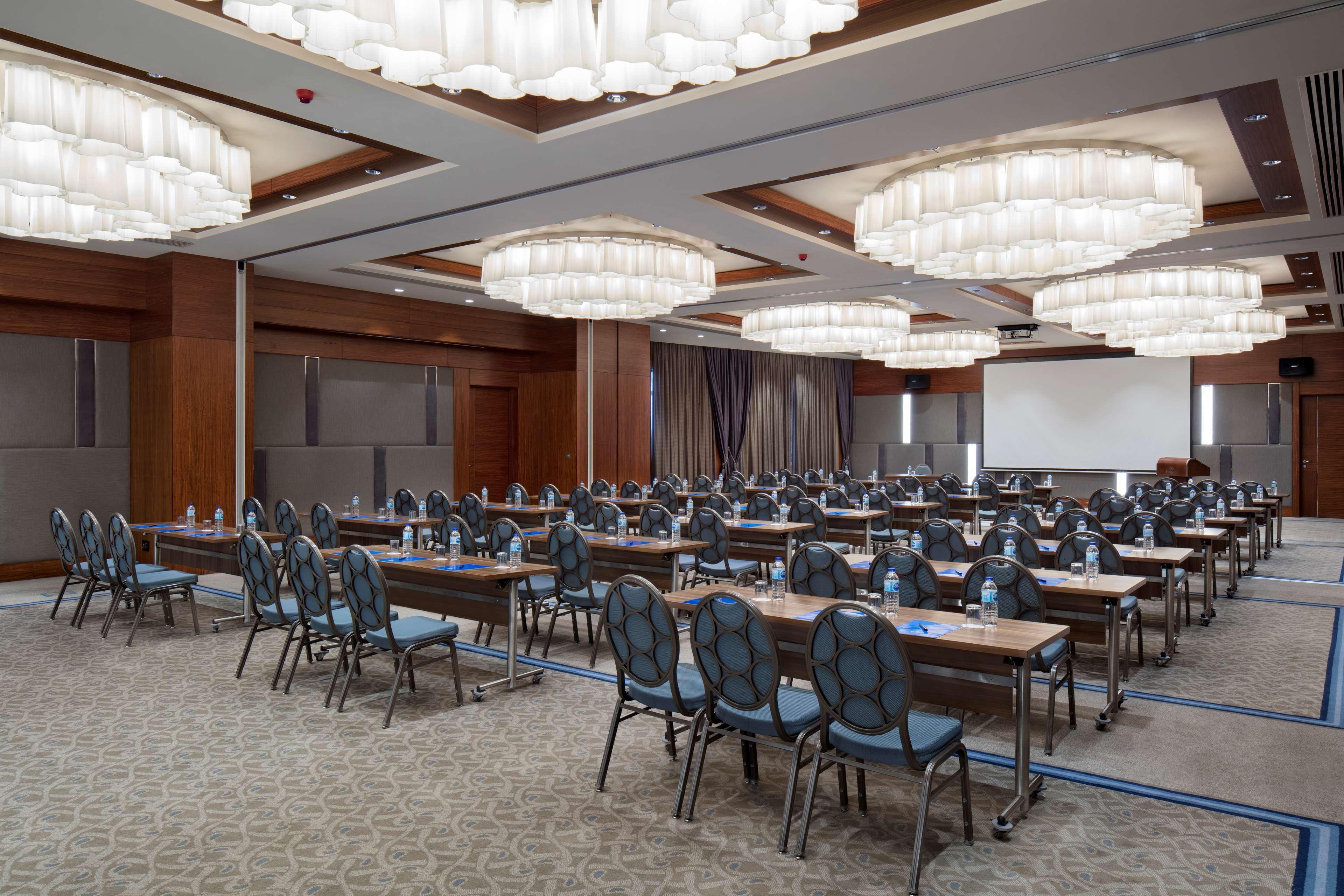 Hilton Bursa Convention Center & Spa Eksteriør billede