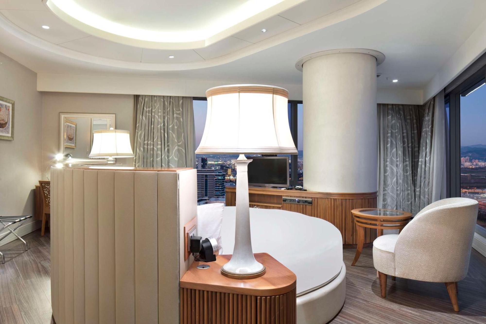 Hilton Bursa Convention Center & Spa Eksteriør billede
